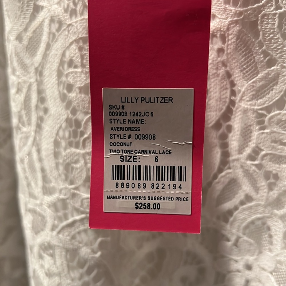 Lilly Pulitzer Averi Dress in Two Tone Carnival Lace NWT - Picture 3 of 6